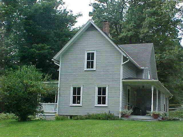Building photograph for 33 SELLECK HILL ROAD